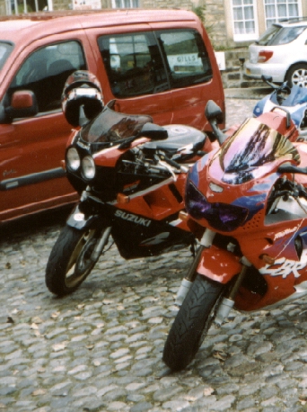 gsxr3.jpg (184158 bytes)